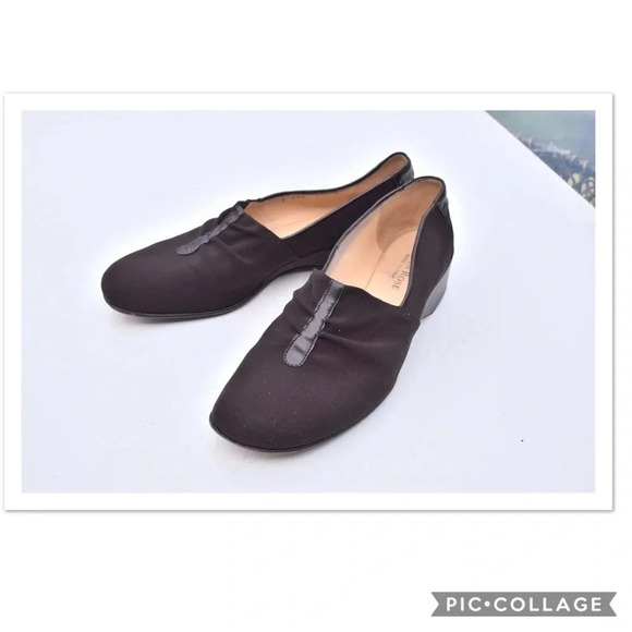 Taryn Rose low wedge - Picture 1 of 8